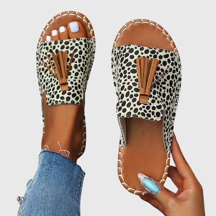 Snygg dotted ortopedisk sandal