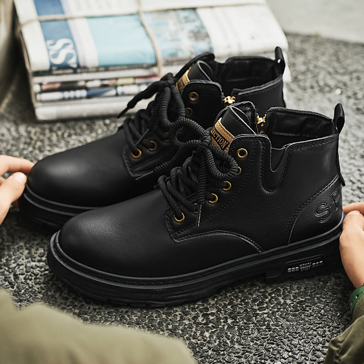 Robust med snörning ankelboots