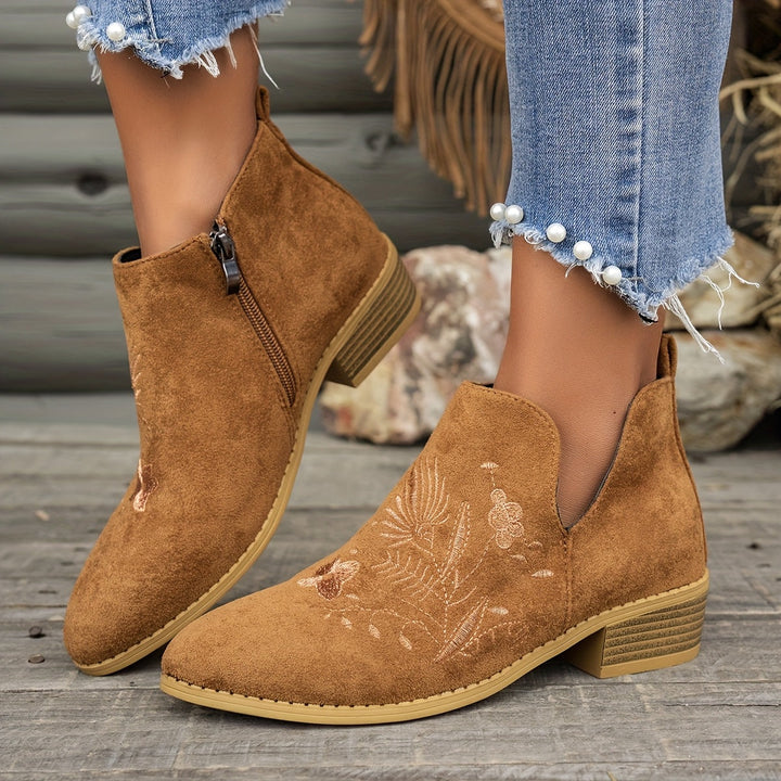 Broderad låg-klack ankelboots