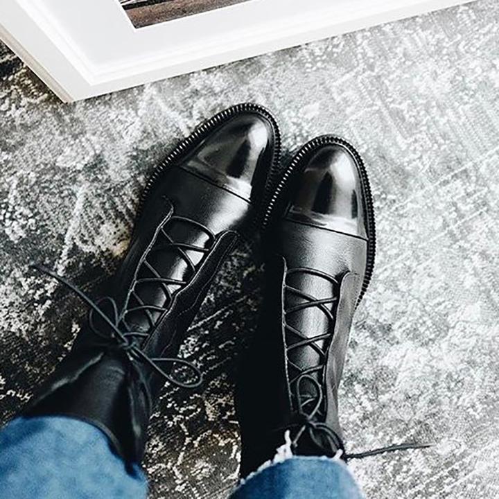 Elegant med snörning ankelboots