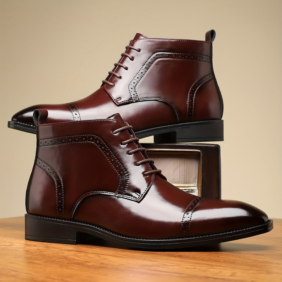 Förfinad cap-tå ankelboots