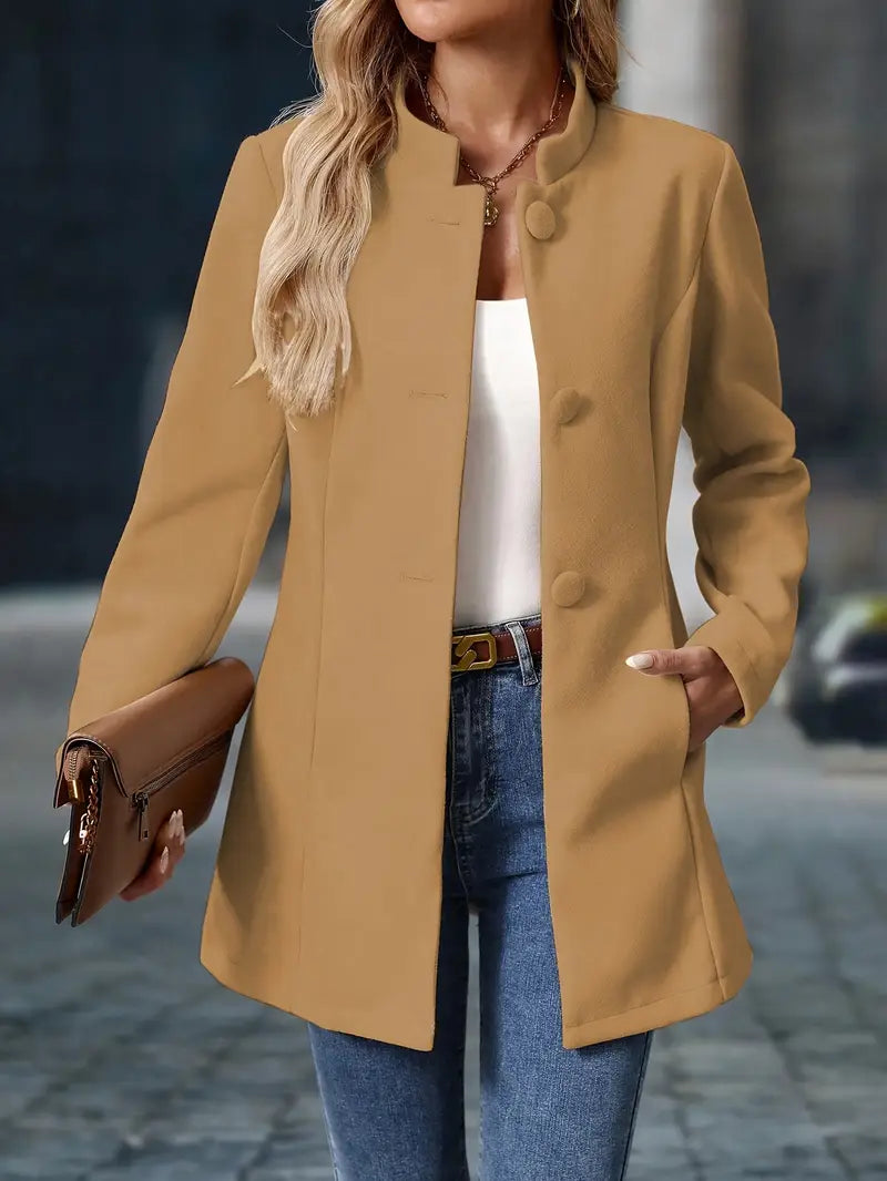 Elegant med ståkrage knapp kappa