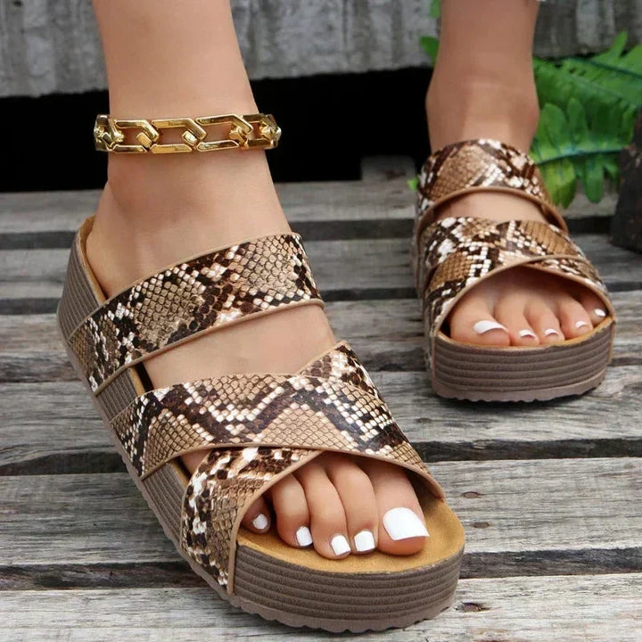 Bekväm ortopedisk flätad sandal
