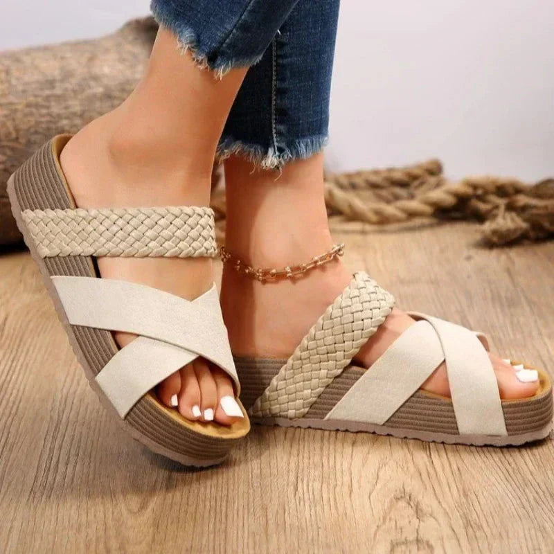 Bekväm ortopedisk flätad sandal