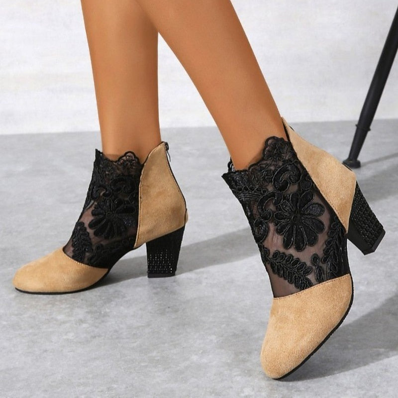 Spets-accent heeled ankelboots